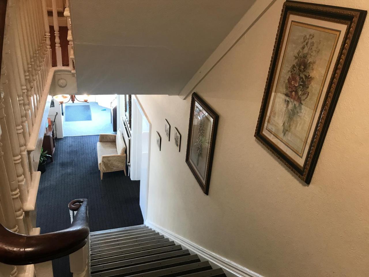 Hotel Capital Bournemouth Bagian luar foto