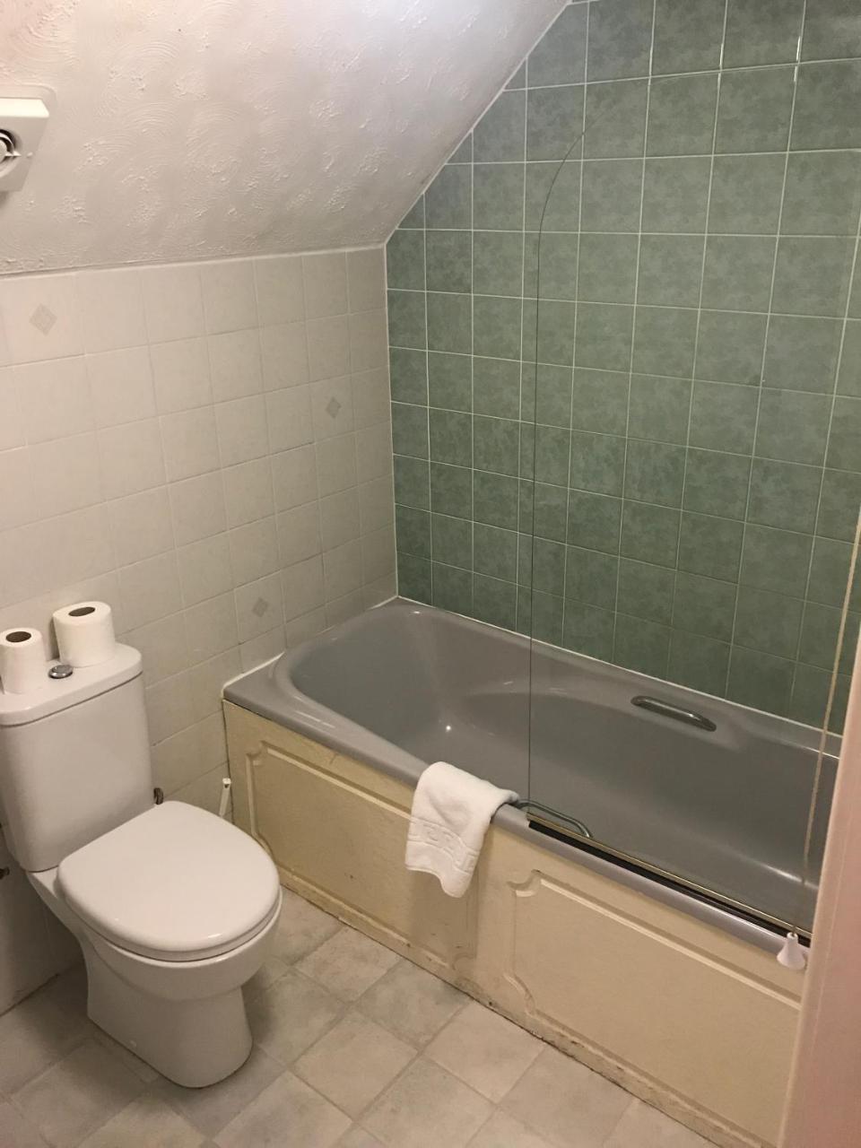 Hotel Capital Bournemouth Bagian luar foto